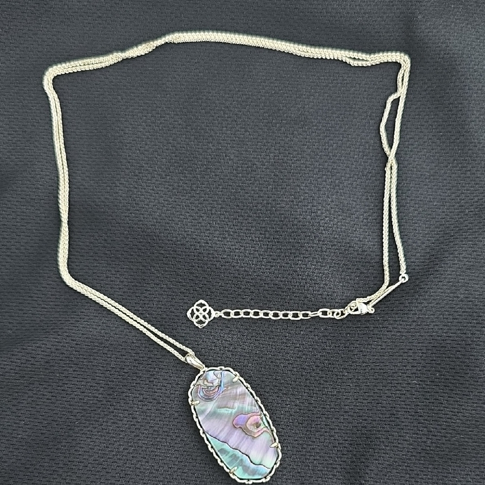 Kendra Scott Pendant Necklace